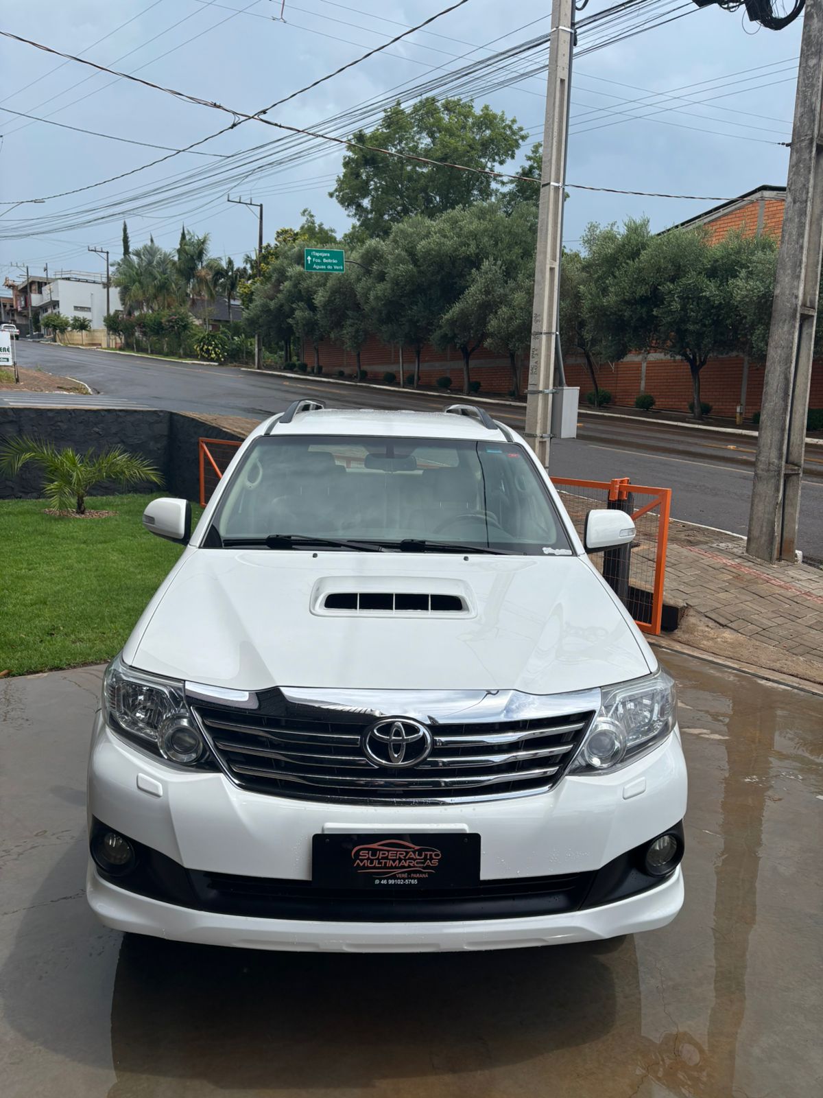 Toyota SW4 SRV 2.8 4X4 5 LUGARES